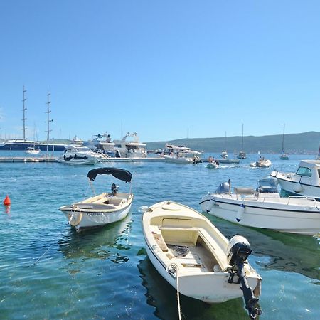 Trojanovic Apartments Tivat Bagian luar foto