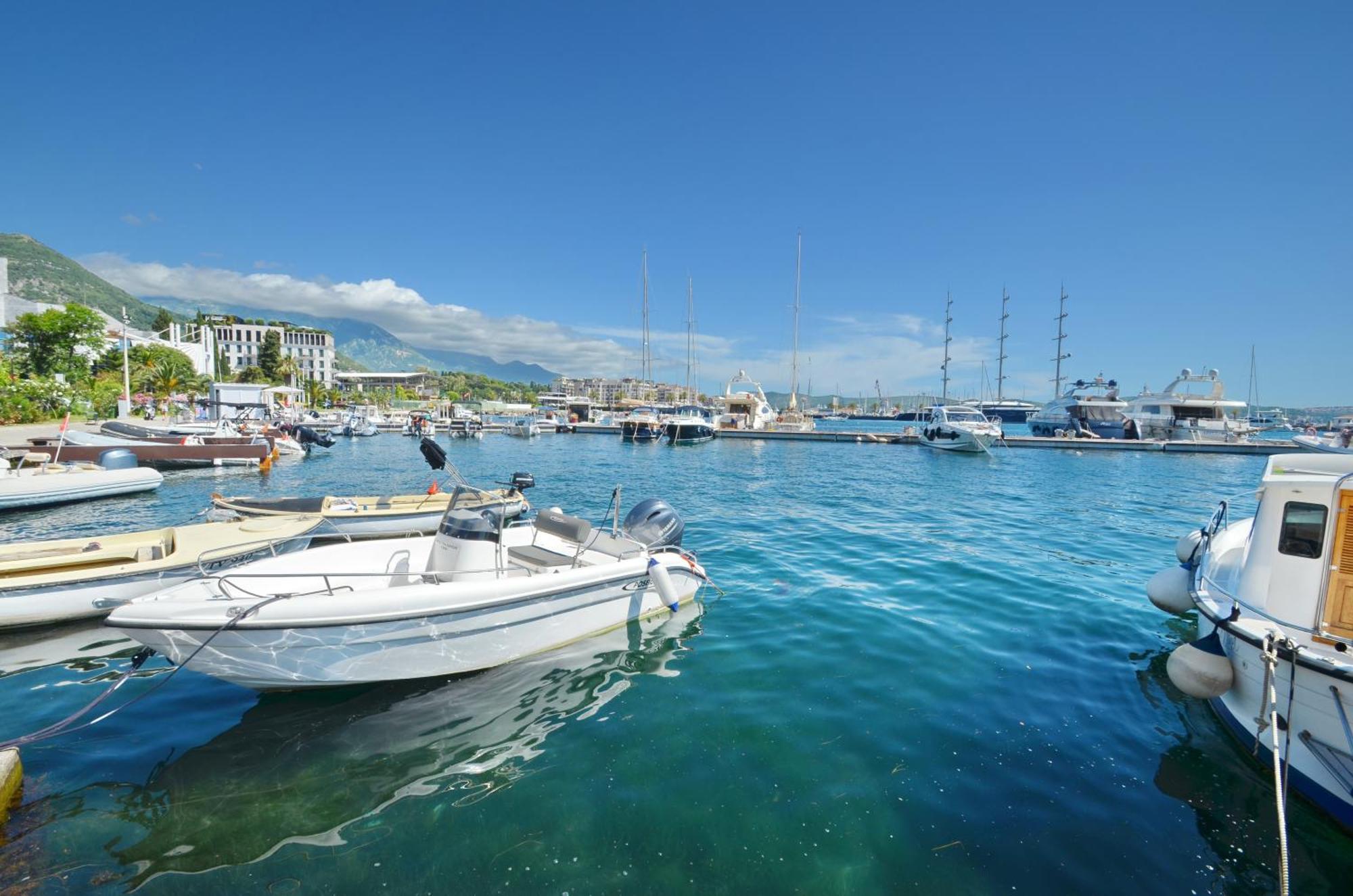 Trojanovic Apartments Tivat Bagian luar foto