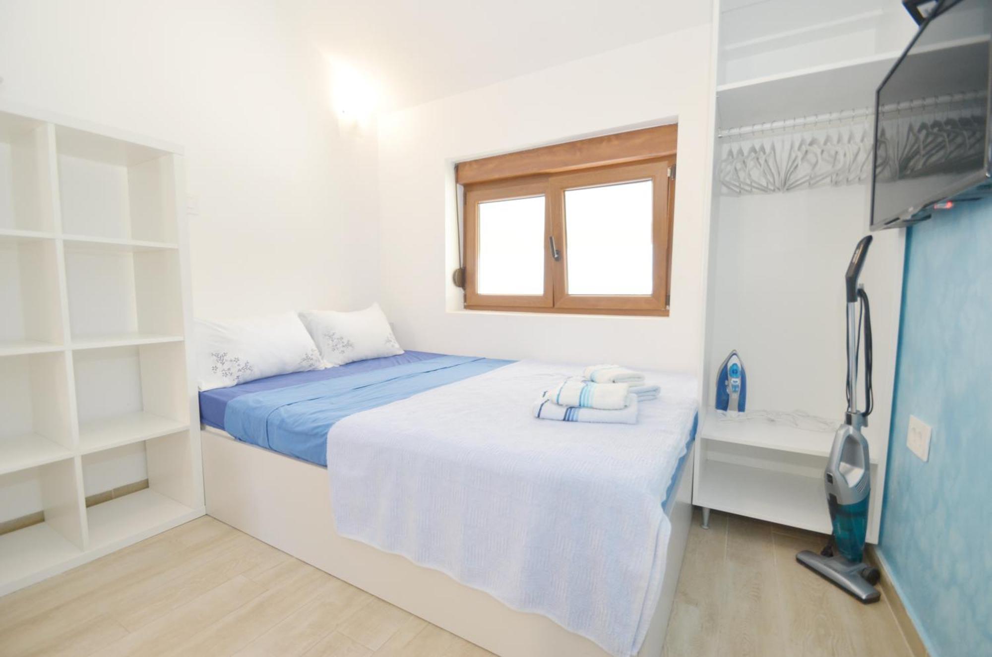 Trojanovic Apartments Tivat Bagian luar foto